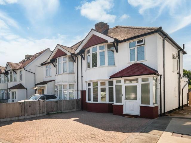 House for sale in Hendon, Greater London