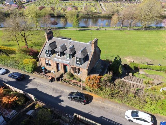 House for sale in Larchfield, Dumfries
