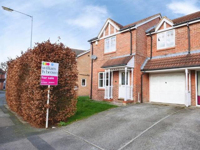 House for sale in Clifton Moor, High Field