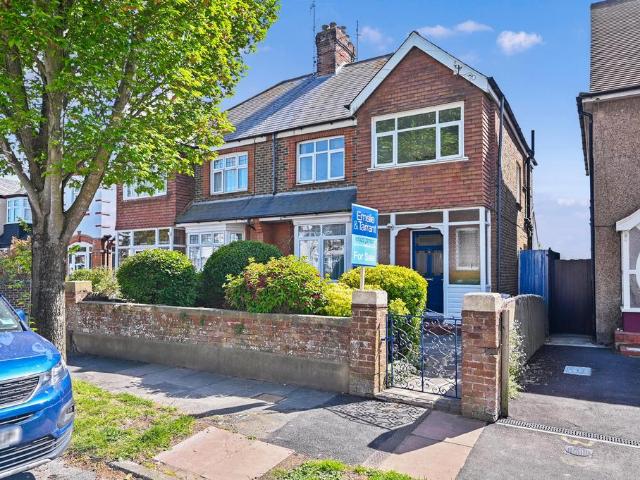 House for sale in Roselands, Eastbourne