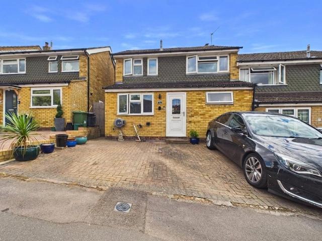 House for sale in Berrick Salome, Oxfordshire