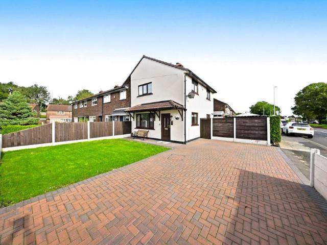 House for sale in Little Hulton, Salford