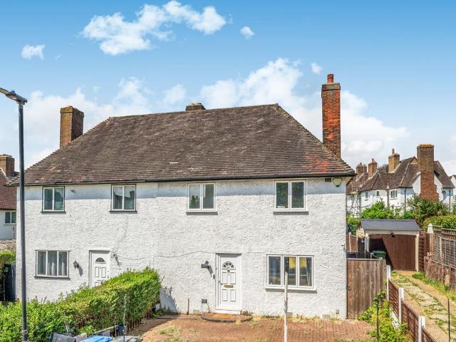 House for sale in Well Hall, Greater London