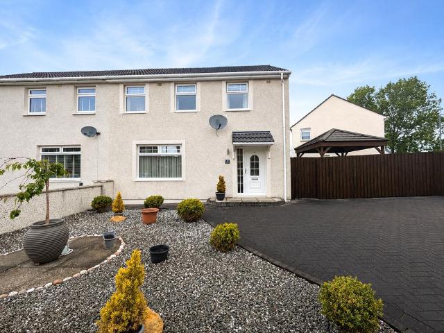 House for sale in Kilwinning, Scotland