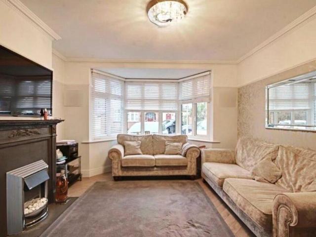 House for sale in Potters Bar, Isle Of Man