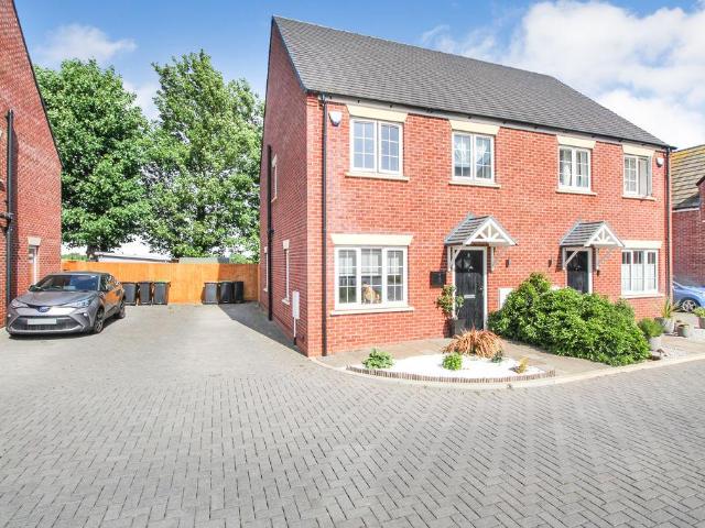 House for sale in Bedford