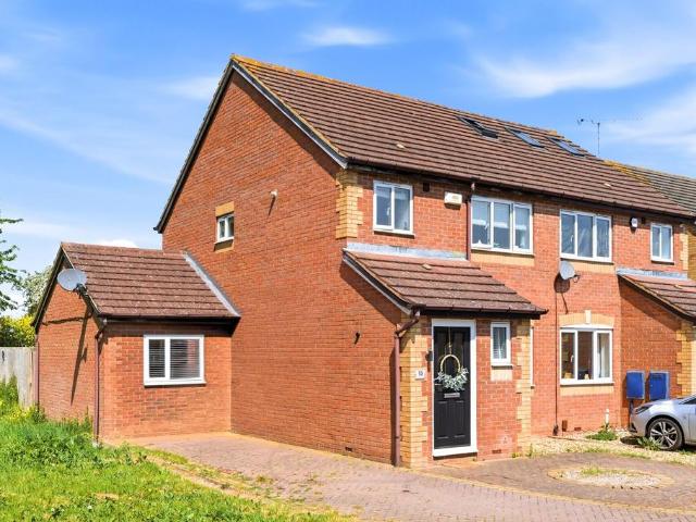 House for sale in Poets Estate, Newport Pagnell