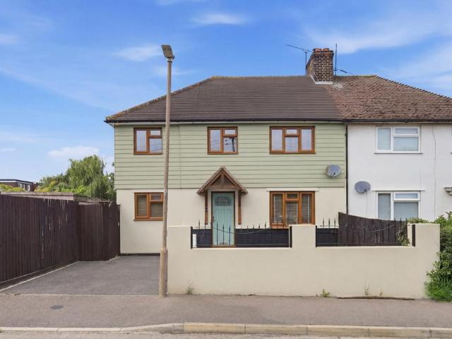 House for sale in Navestock Side, Essex