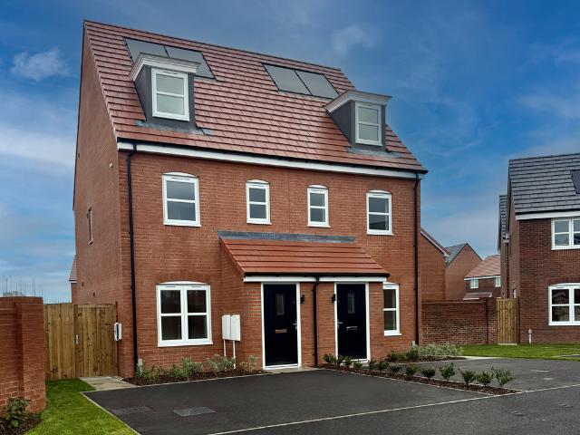 House for sale in Sealand, Garden City