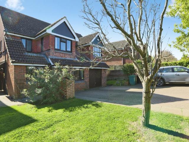 House for sale in Sandown Park, Kent