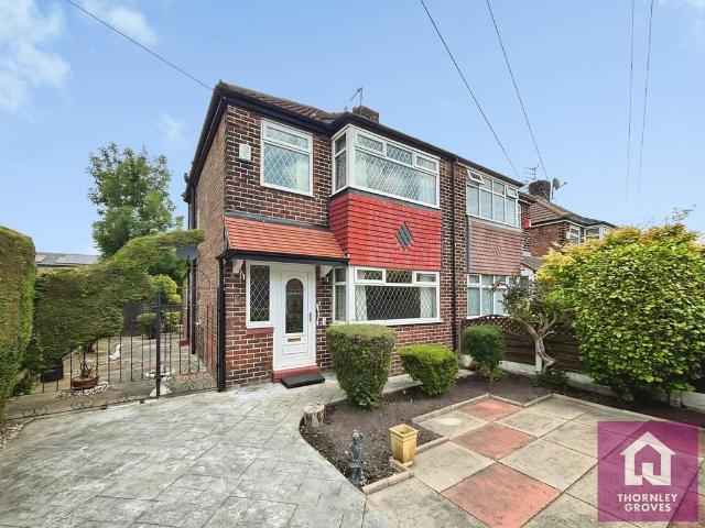 House for sale in Barton upon Irwell, Salford