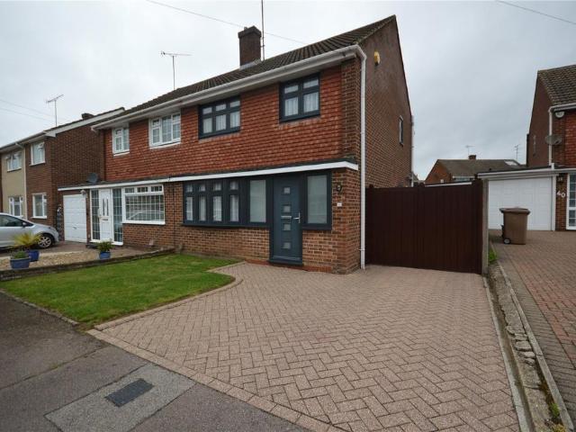 House for sale in Leagrave, Luton