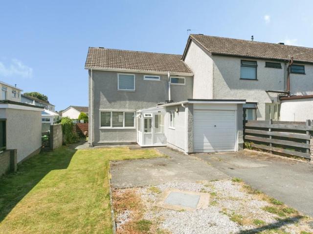 House for sale in Llanfair Pwllgwyngyll, Wales