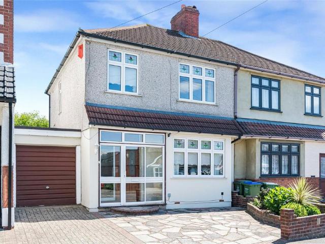 House for sale in Falconwood, Greater London