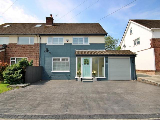 House for sale in Twiss Green, Warrington