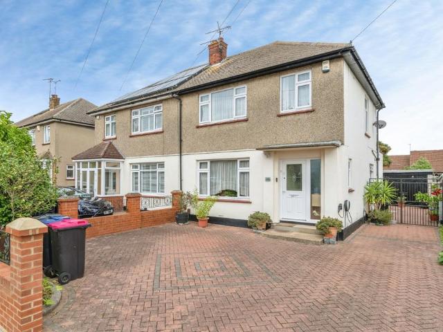 House for sale in Southchurch, Southend-on-Sea