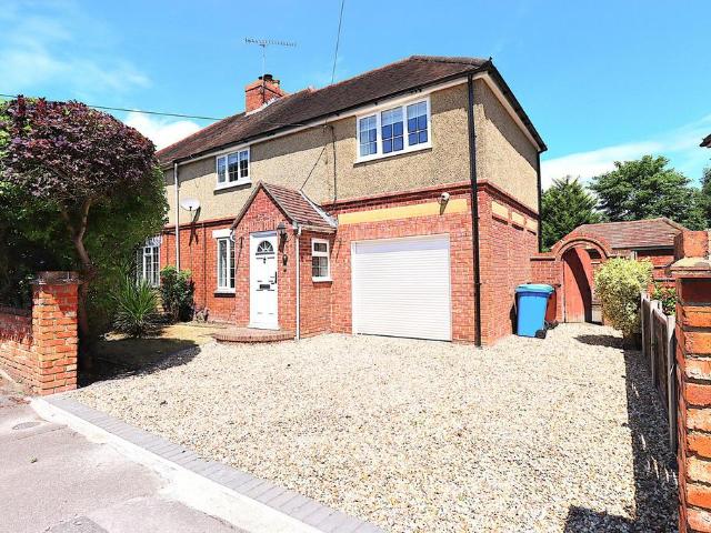 House for sale in Farnborough, Hampshire