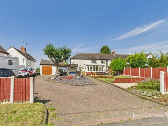 House for sale in Beamhurst, Staffordshire