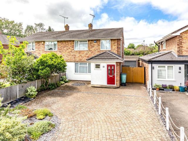 House for sale in Row Town, Surrey