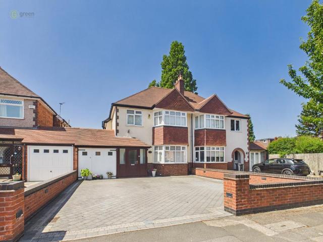 House for sale in Sutton Coldfield, West Midlands