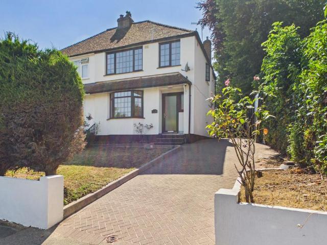 House for sale in Moorend, Pouchen End