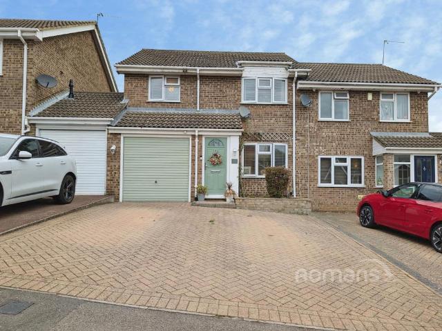 House for sale in Lower Earley, Shinfield