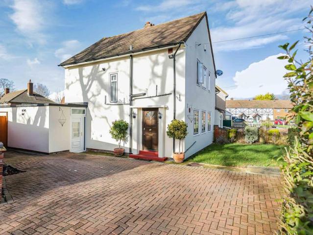 House for sale in Greater London