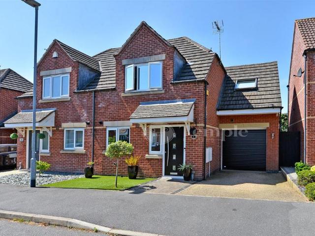 House for sale in Potters Corner, East Midlands