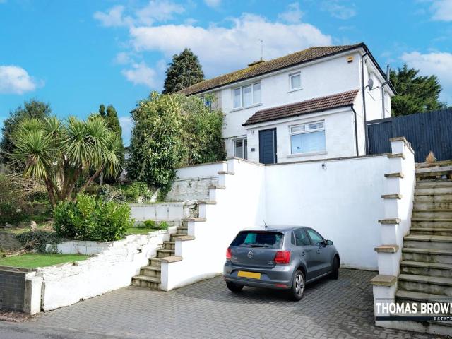 House for sale in Ramsden, Greater London
