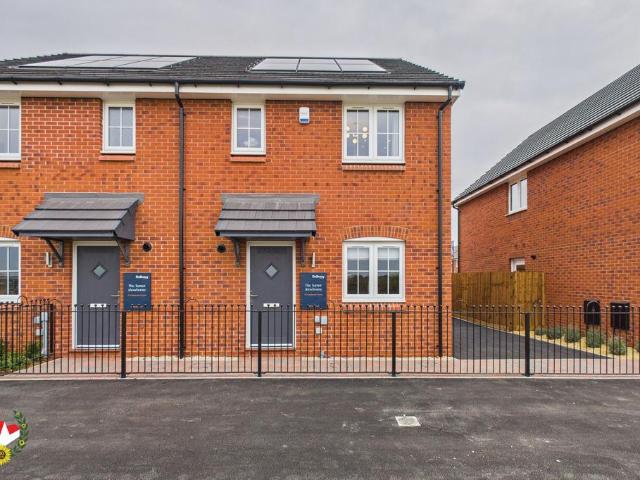 House for sale in Gloucester, Gloucestershire