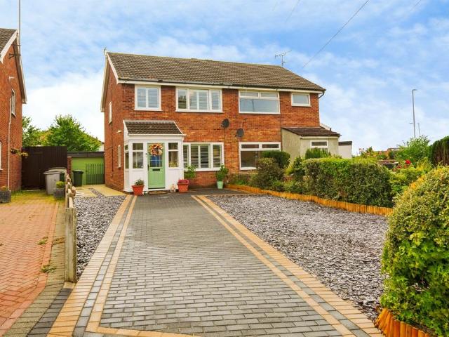 House for sale in Overchurch Hill, Moreton
