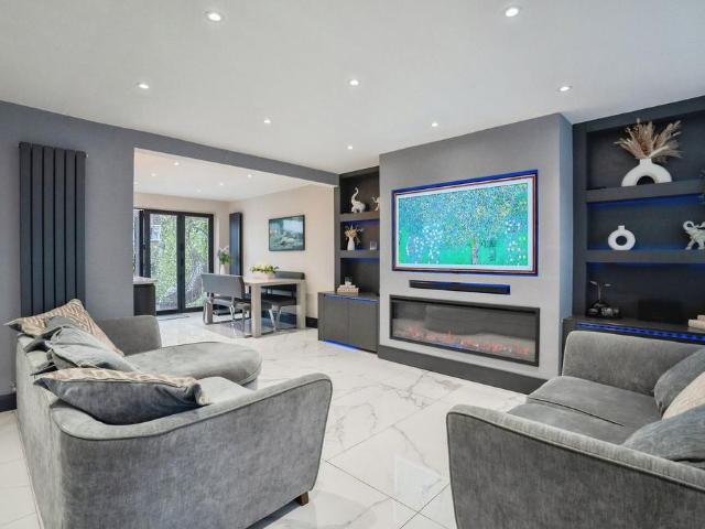 House for sale in Hale