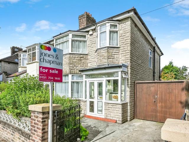 House for sale in Calderstones