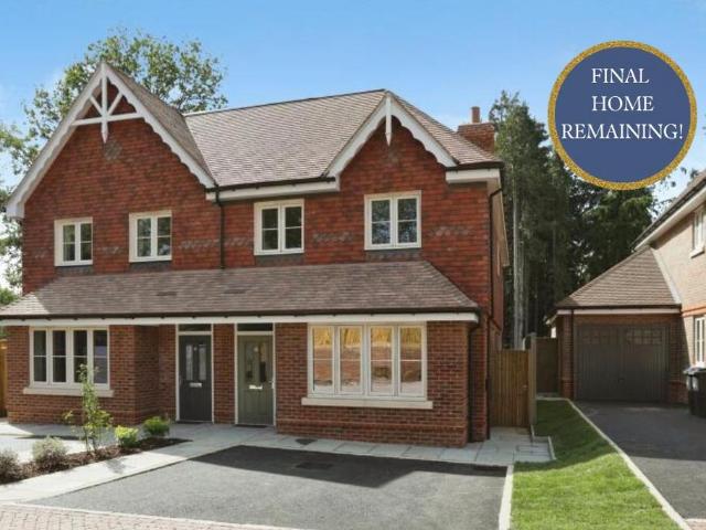 House for sale in Perryfields, West Sussex