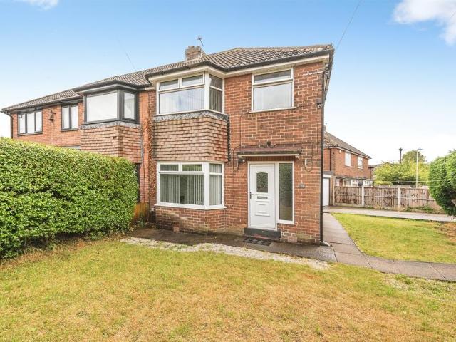 House for sale in Hanging Heaton, Dewsbury