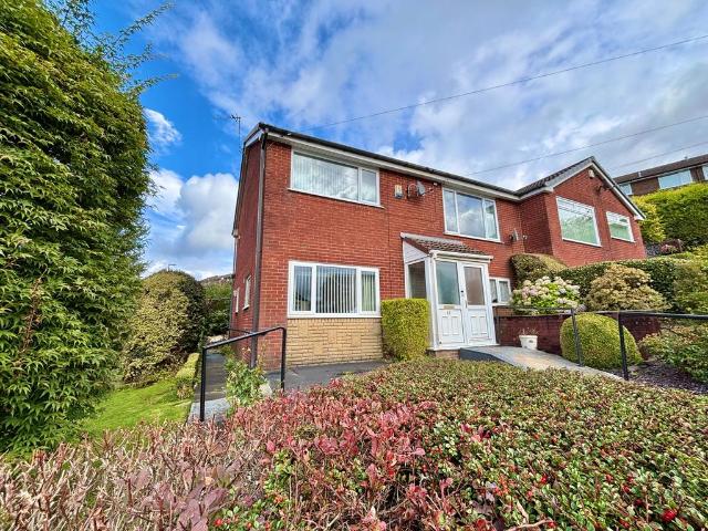 House for sale in Austerlands, Oldham