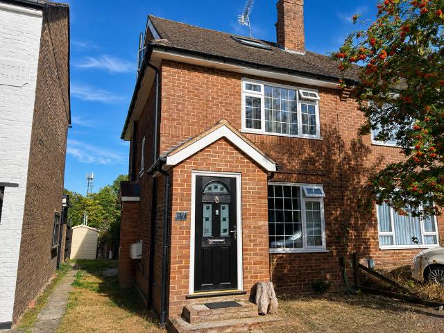 House for sale in Farnborough, Hampshire