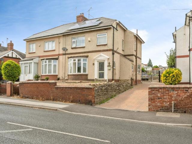 House for sale in Swinton, South Yorkshire