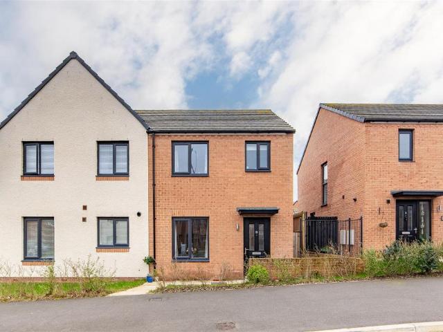 House for sale in Woolsington, Newcastle Upon Tyne