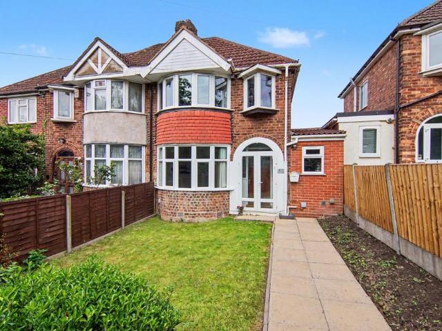 House for sale in Kings Norton, West Midlands