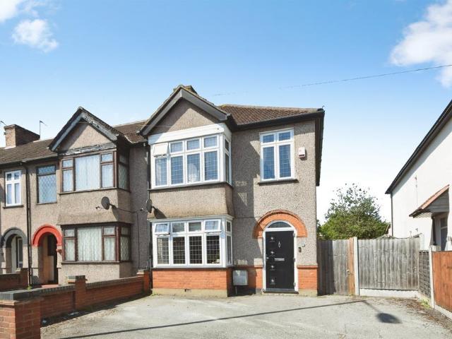 House for sale in Collier Row, Greater London