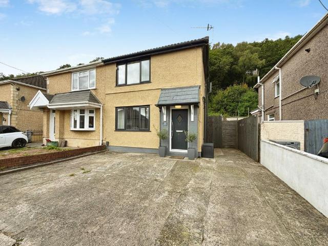 House for sale in Blaenhonddan, Aberdulais