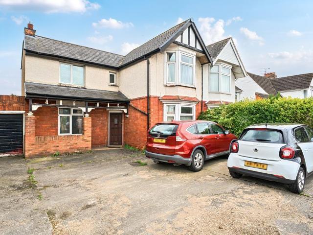 House for sale in Walcot West, Rodbourne