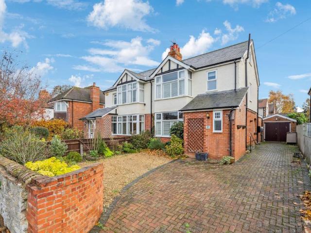 House for sale in Berrick Salome, Oxfordshire