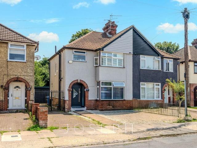 House for sale in Westbourne, Key Street
