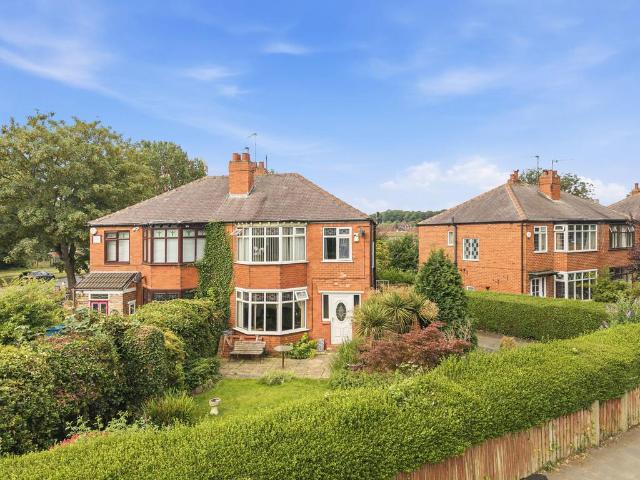 House for sale in Killingbeck, West Yorkshire