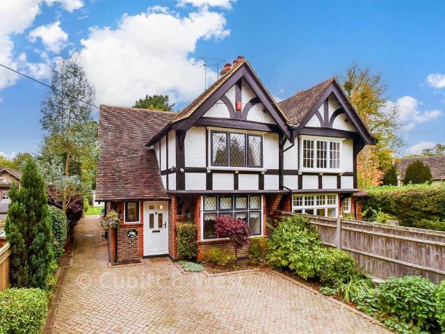House for sale in Nuthurst, Horsham