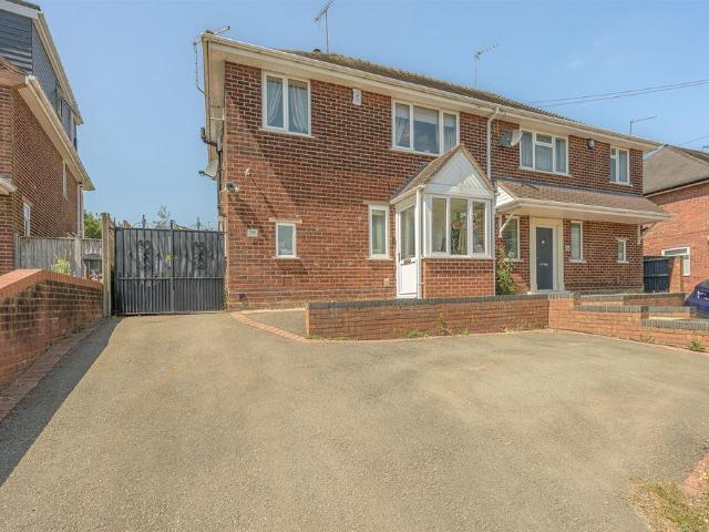 House for sale in Stourbridge, West Midlands
