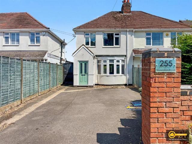 House for sale in Whitestone, Camp Hill