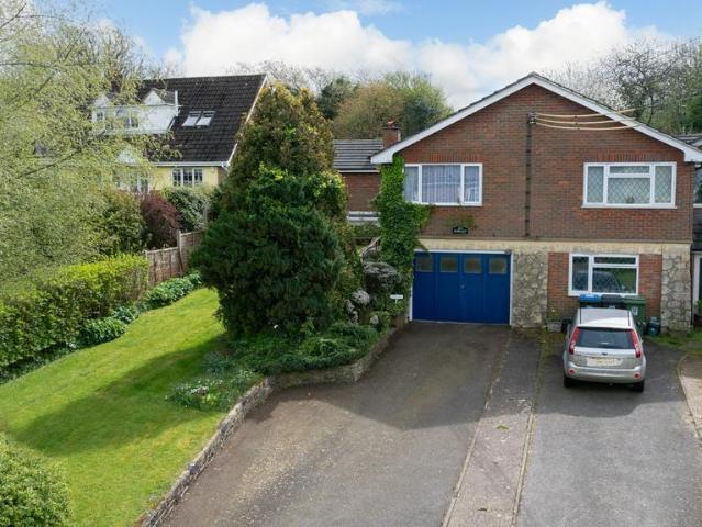 House for sale in Wigginton, Pouchen End